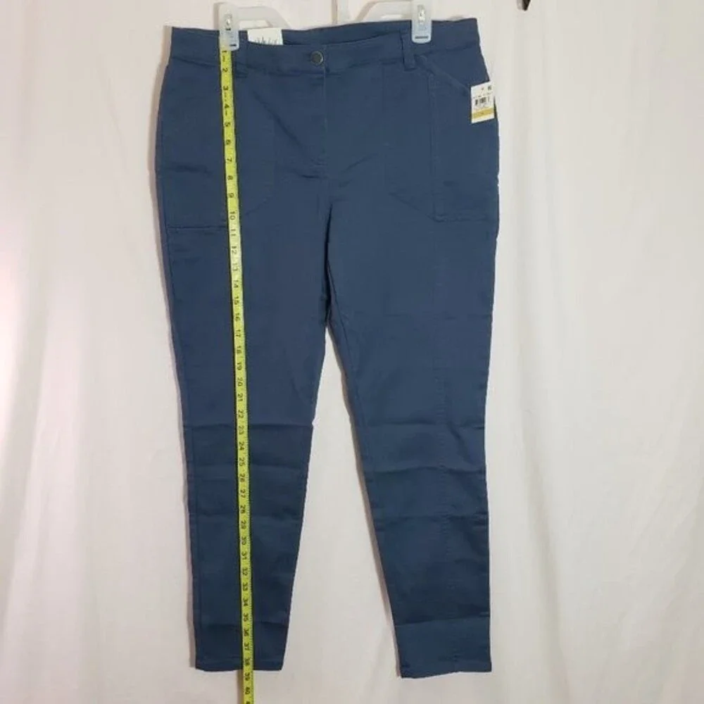 Style & Co Blue Mid Rise Skinny Leg Pant Size 14 (AL) - Picture 7 of 8